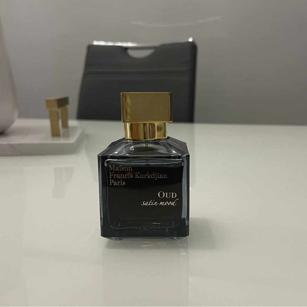 Maison Kurkdjian Paris Qud Satin mood eau de parfum.